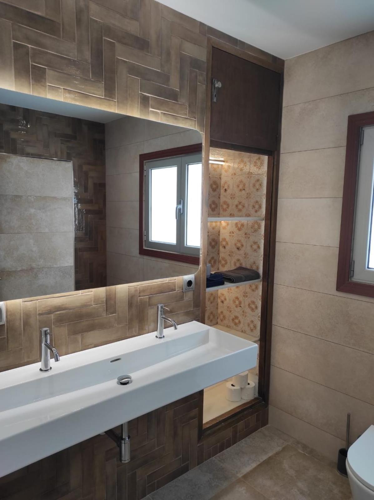 Villa Sitges El Ranch Amaizing Outdoor Areas Beaches At 5 Minutes Walk Sitges At 15 Min Drive Ac Pool Jacuzzi & Garden Xxl كالافيل المظهر الخارجي الصورة